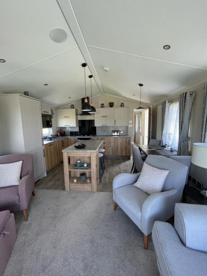 Seton Sands Holiday Park - Premium Caravan - 2 Bedroom Sleeps 4 (Adults Only) Port Seton Exterior photo