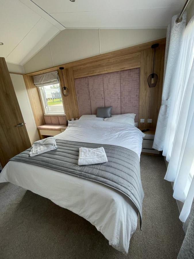 Seton Sands Holiday Park - Premium Caravan - 2 Bedroom Sleeps 4 (Adults Only) Port Seton Exterior photo