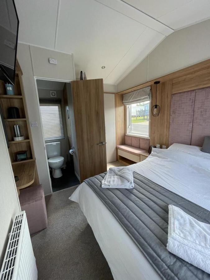 Seton Sands Holiday Park - Premium Caravan - 2 Bedroom Sleeps 4 (Adults Only) Port Seton Exterior photo